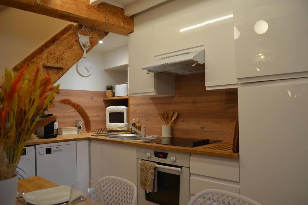 Charmant Appartement - Proche Chateau Cite قرقشونه المظهر الخارجي الصورة